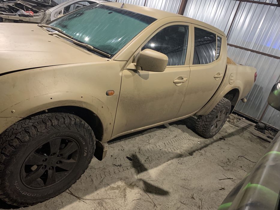 Разборка запчасти Mitsubishi L200 2001 2008г ступица рычаг стекло мост