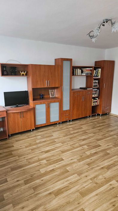 ZESTAW MEBLI  do salonu meblościanka , biurko  stolik, fotel