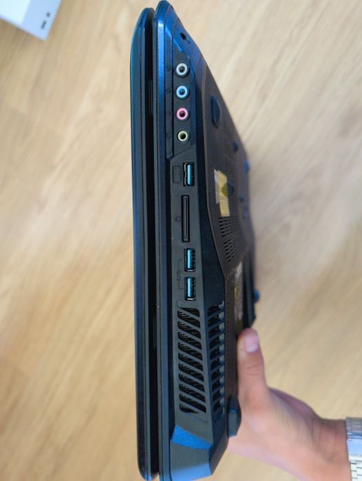 Laptop Gamingowy Medion Erazer x7829