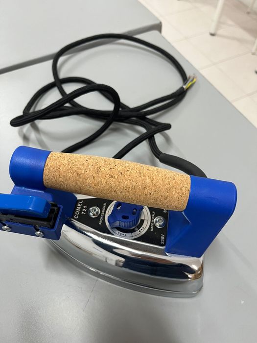 Ferro profissional Comel novo