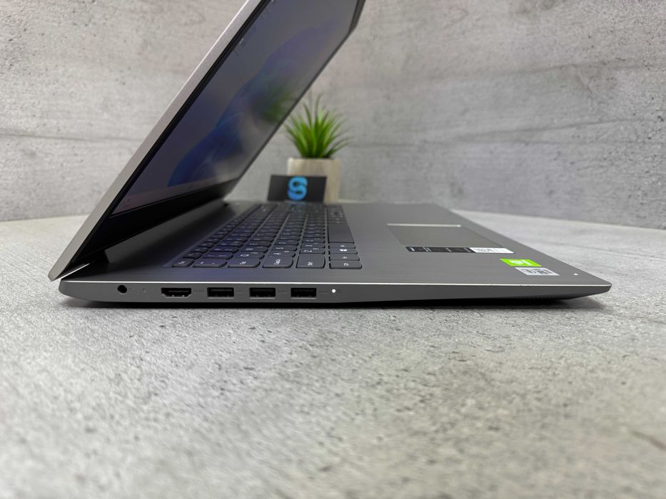 Стильний ноутбук Lenovo IdeaPad 3 17IML05/i5-10210u/512gb ssd/17.3"