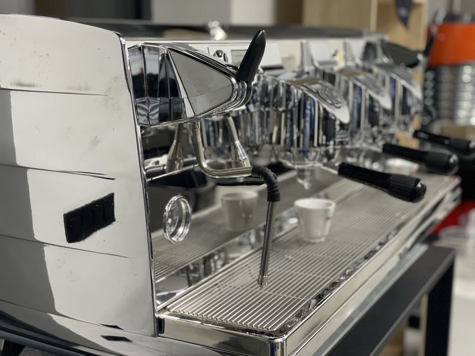 Професійна кавомашина Victoria Arduino White Eagle