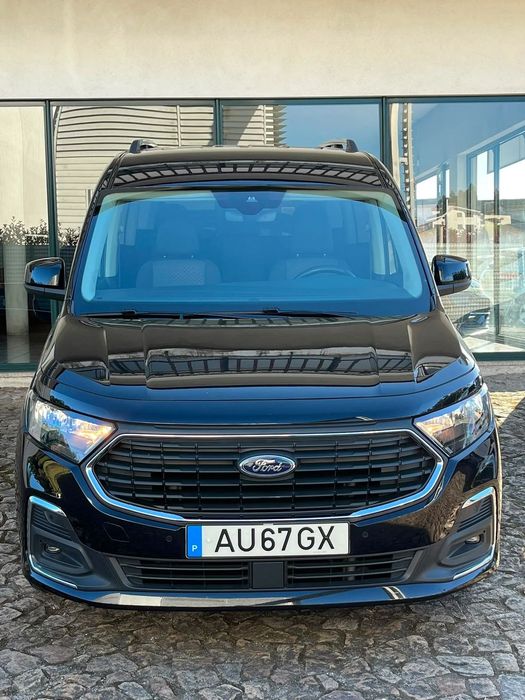 Ford Tourneo Connect Grand 2.0 TDCi Titanium