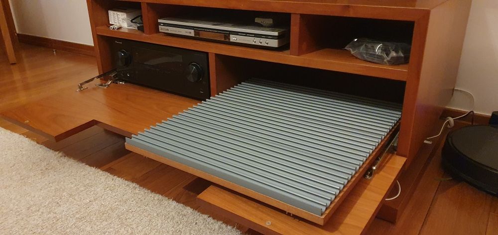 Novidade Movel TV cerejeira maciça