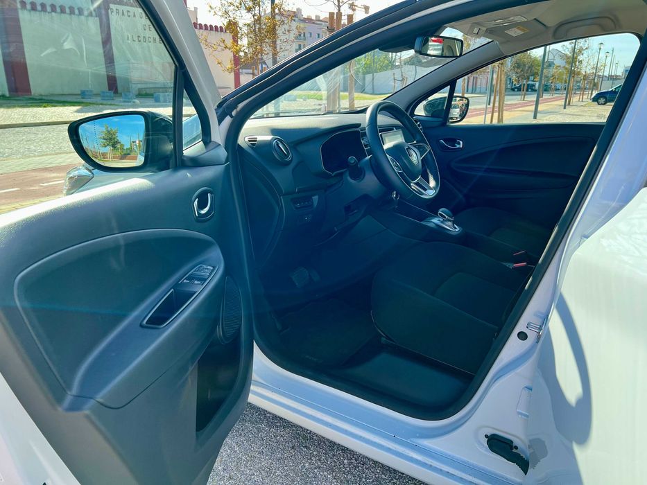 Renault ZOE R110 52Kwh de 2021 em excelente estado!