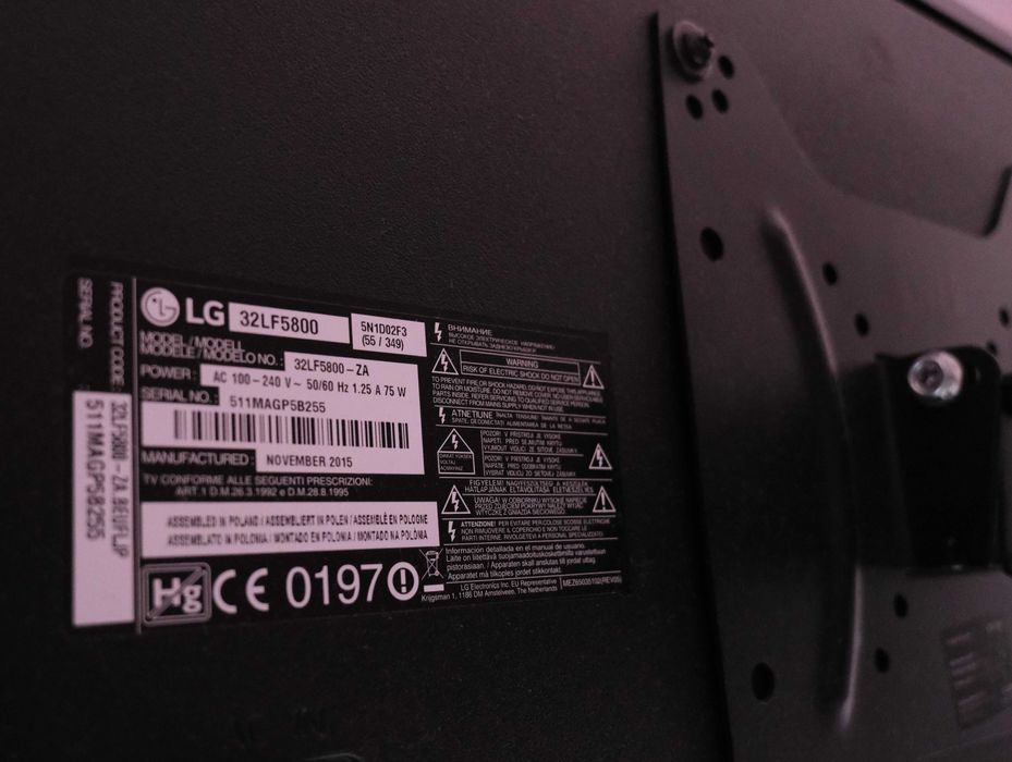 Smart TV 4K LG 32LF5800 de 32" (81,3cm)