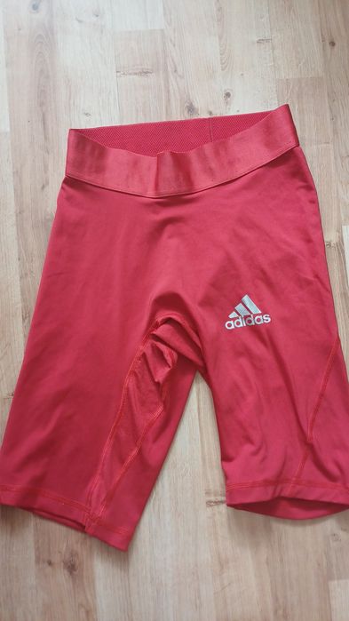 Adidas techfit compression spodenki szorty kompresyjne rozmiar s
