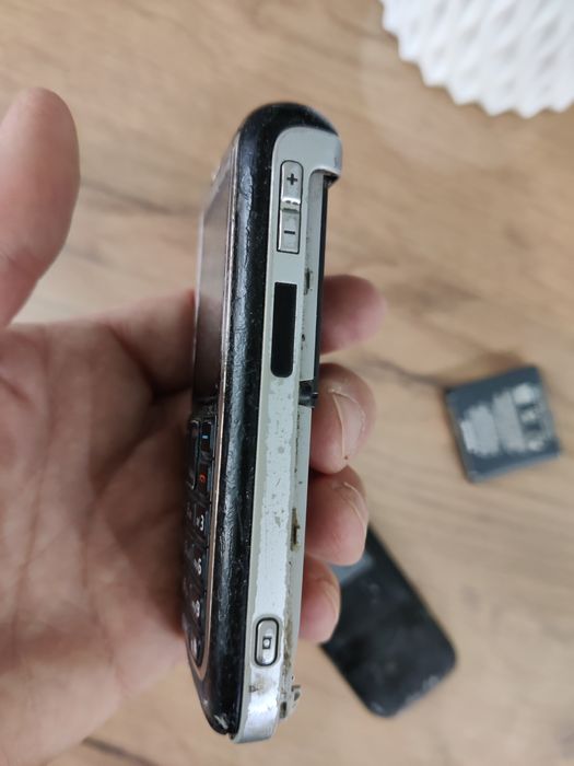 Телефон Nokia 6151