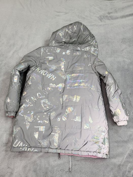 Продам зимнюю двухстроронюю Куртку светоотражающими элементами