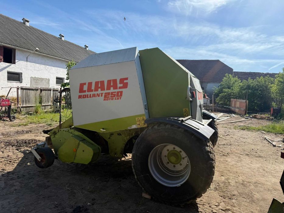Prasa class rolant 250 rotocut