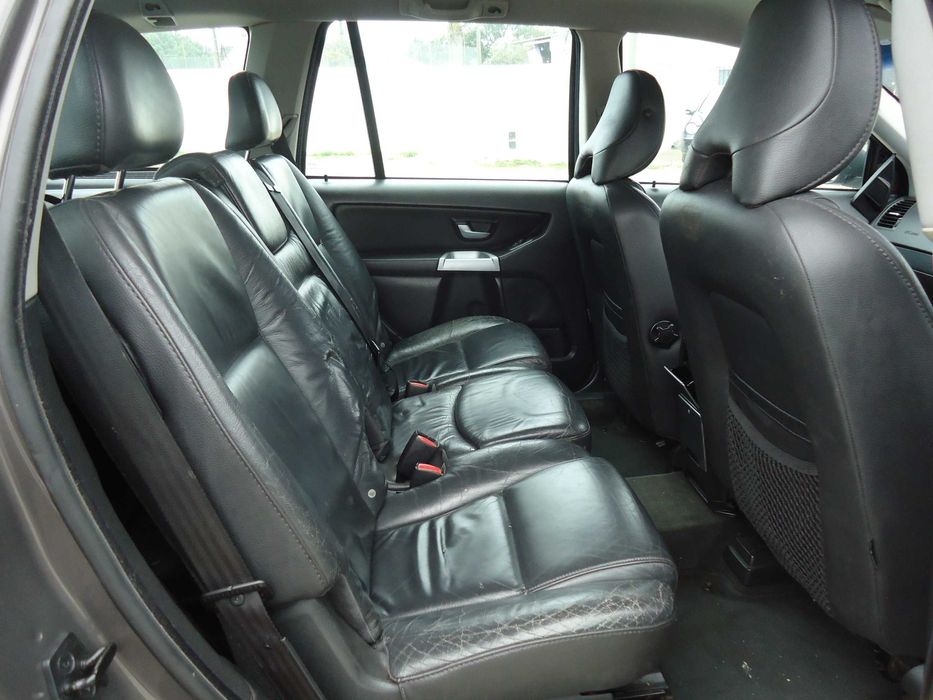 Volvo XC90 2.4 D5 163cv de 2006 só ás peças