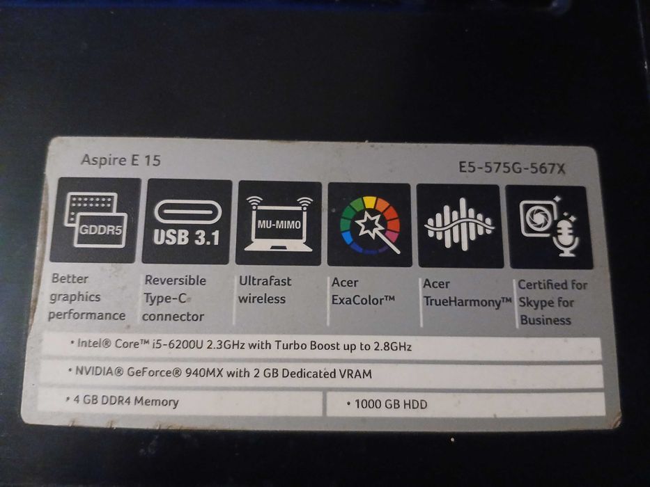 Acer Aspire E15 i5-6200U / GeForce MX940 / 12GB RAM / 1000GB HDD