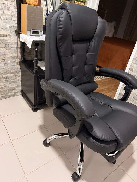 Vendo cadeira escritório nova