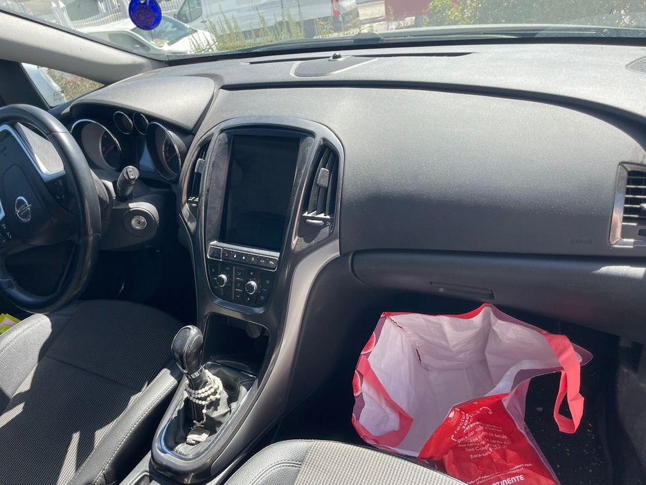 Opel Astra J Sports Tourer