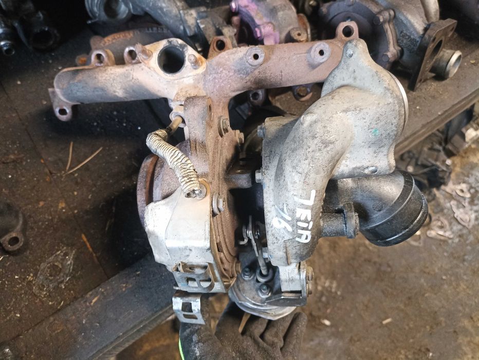 Turbina Turbosprężarka turbo 1.6 Jetta Golf Passat Audi