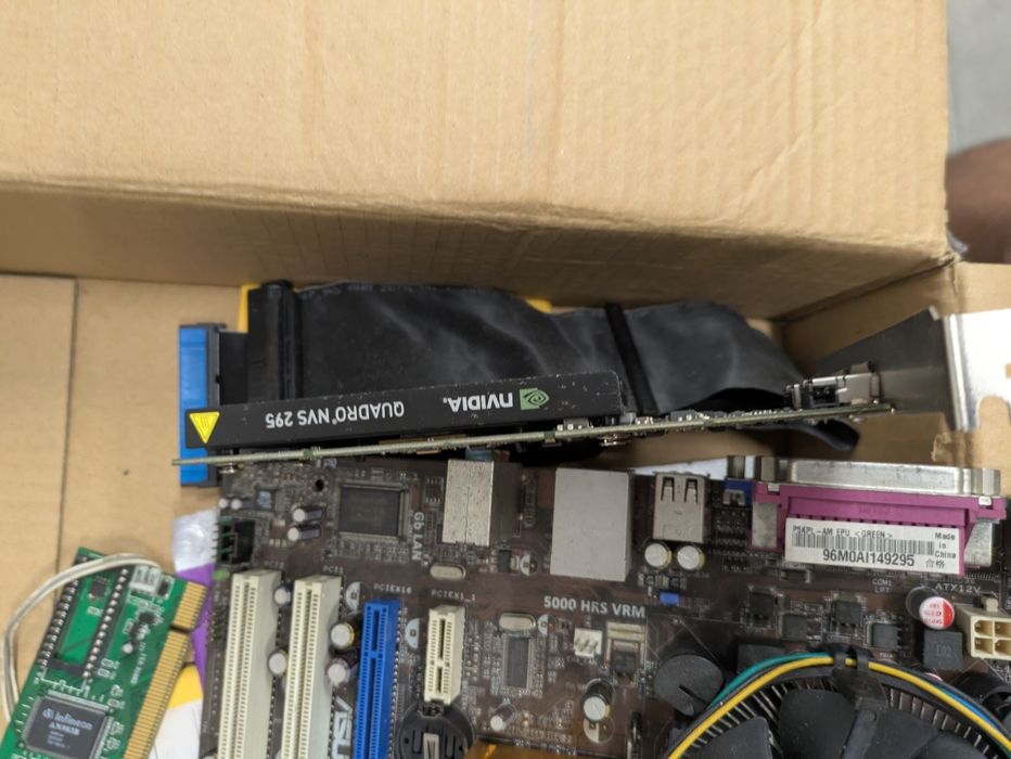 Motherboard + ram + duas gráficas