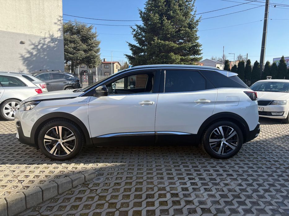 Peugeot 3008 hybryd 4