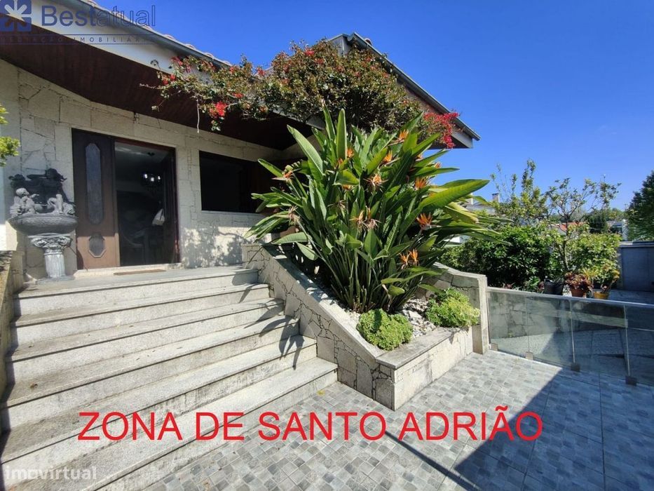 Moradia T4  C/Sótão + 1 Habitação T 3 - J/MC Donalds