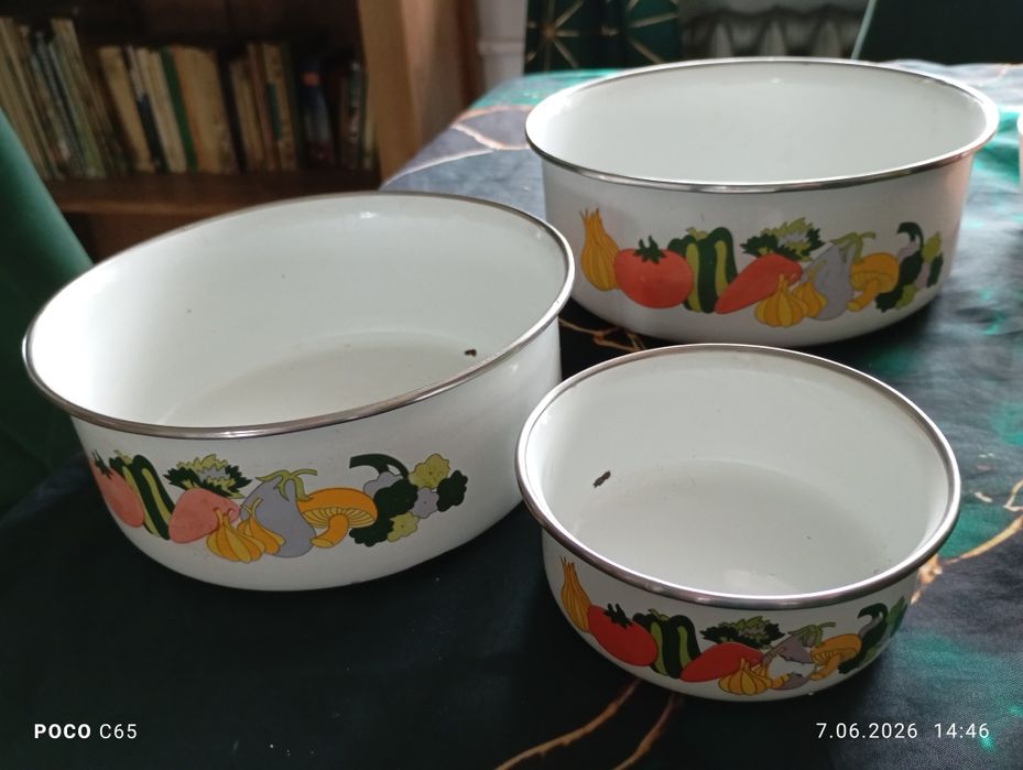 Stare miski za czasów PRL-u vintage