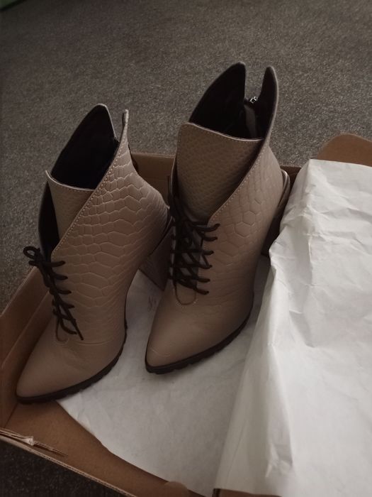 Ботинки на осінь