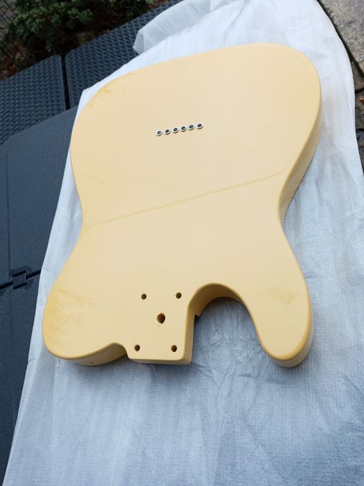 Corpo de guitarra elétrica Telecaster creme