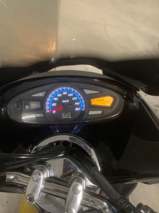 Honda PCX impecável