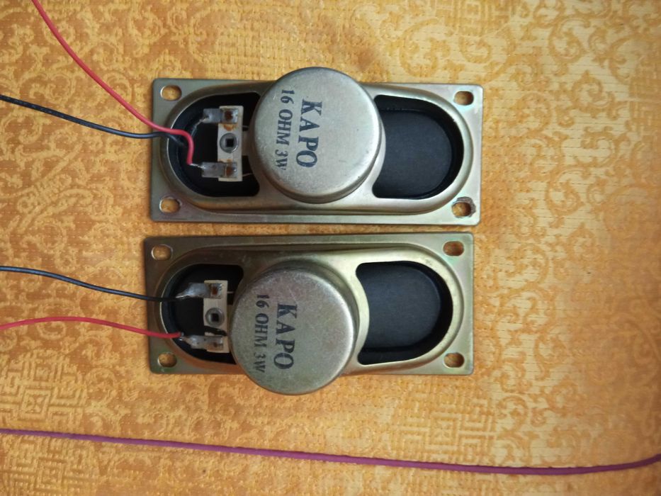 два динамика б/цена за пару