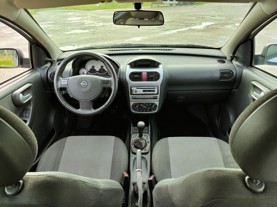 Opel corsa 2006 apenas 123 mil KMS