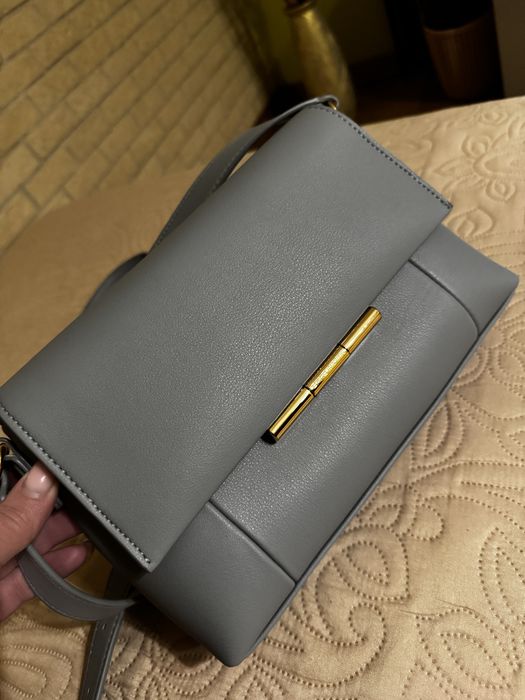 Жіноча сумка  через плече