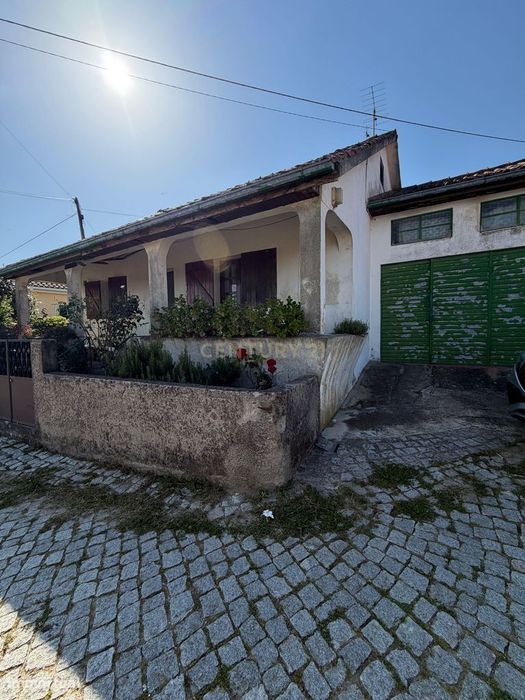 Detached T1+2 House with Mountain View | Roriz, Chaves