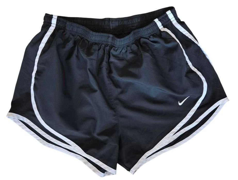 Hurtownia odzieży używanej sortowanej z USA Odzież sportowa MIX