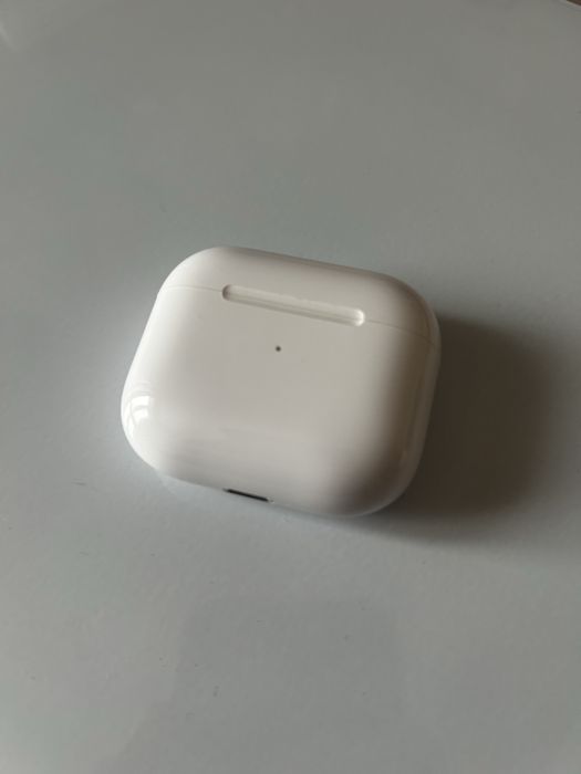 AirPods 3 generation