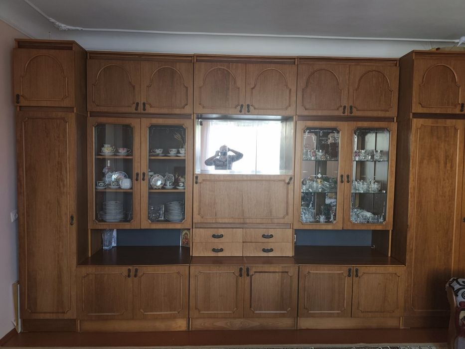 Продам мебельну стінку