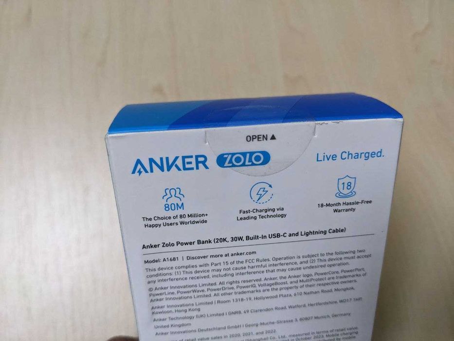 Павербанк Anker ZOLO A1681 20000 мАч 30 Вт Type-C / Lighting кабеля