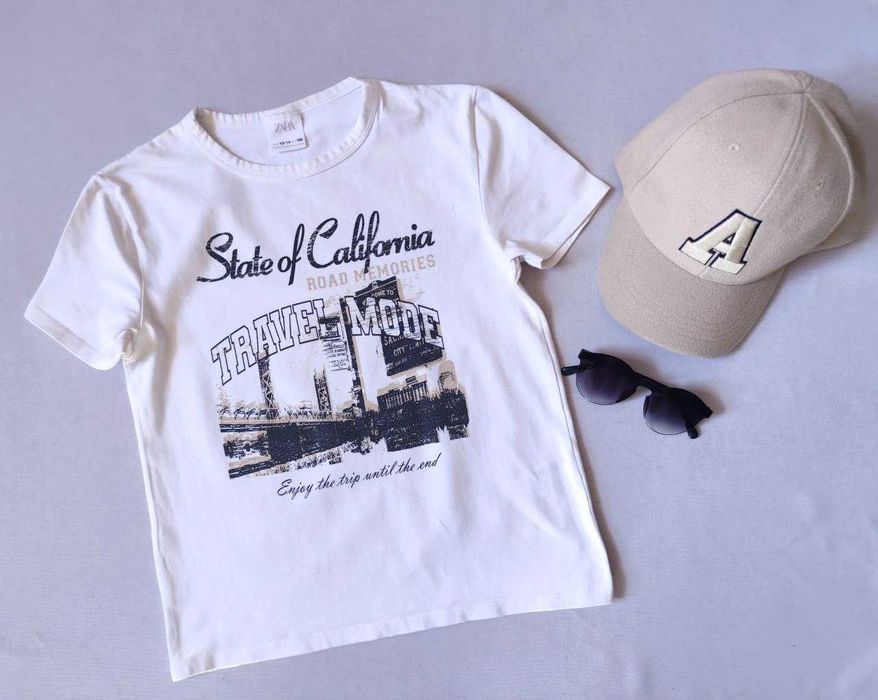 ZARA футболка молочна