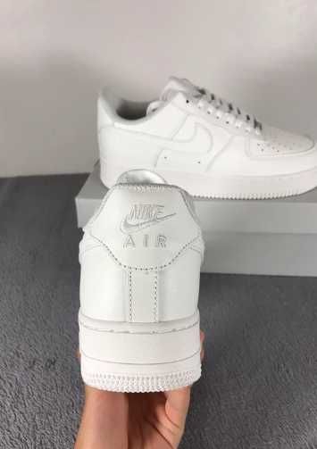 Nike_Air_Force_1_Low_'07_White R.45