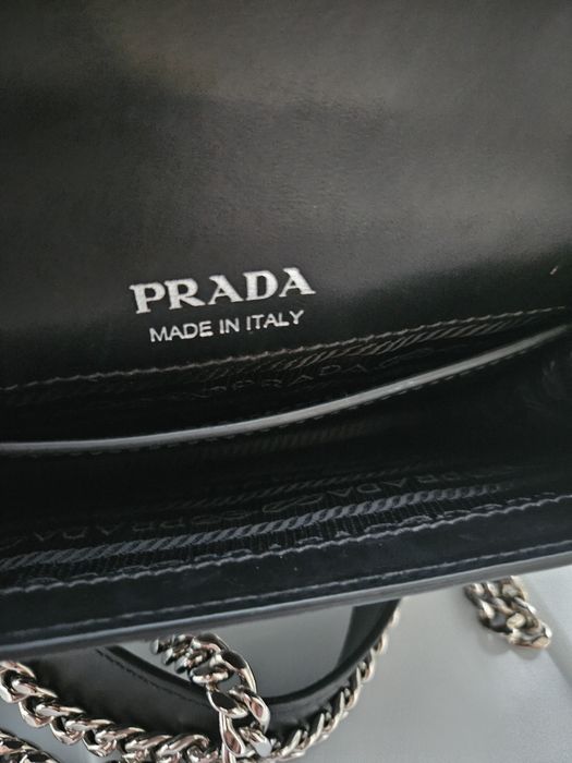 Bolsa prada preta e turquesa