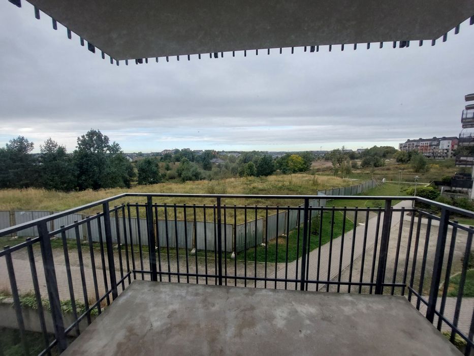 Mieszkanie dwupokojowe. Indywidualne miejsce parkingowe. Duży balkon.