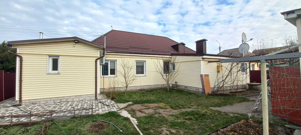 Класний будинок на 2 входи, 120м2, р-н Манеж, 9 соток