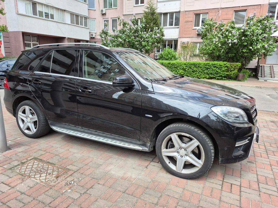 Продам мерседес ML 350, 3.5 обьем