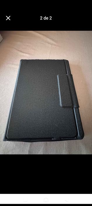 capa com teclado para tablet de 10;2 polegadas.
Estado como novo. 
Entrega em rio tinto Gondomar