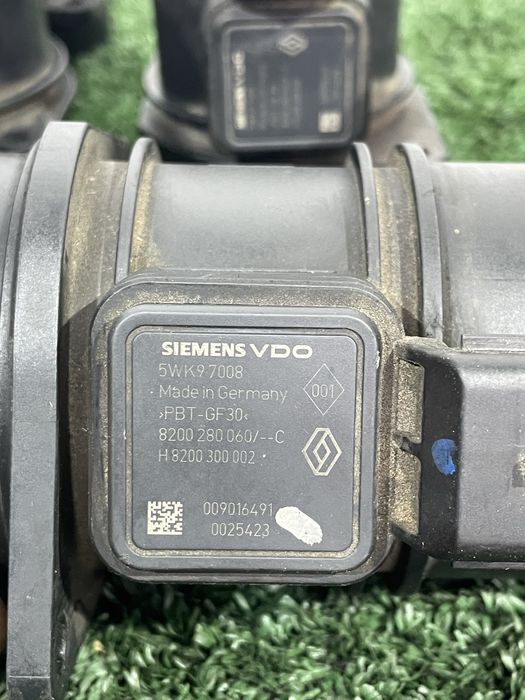 Розходомір renault витратомір повітря  Расходомер воздуха рено 1.9 2.0