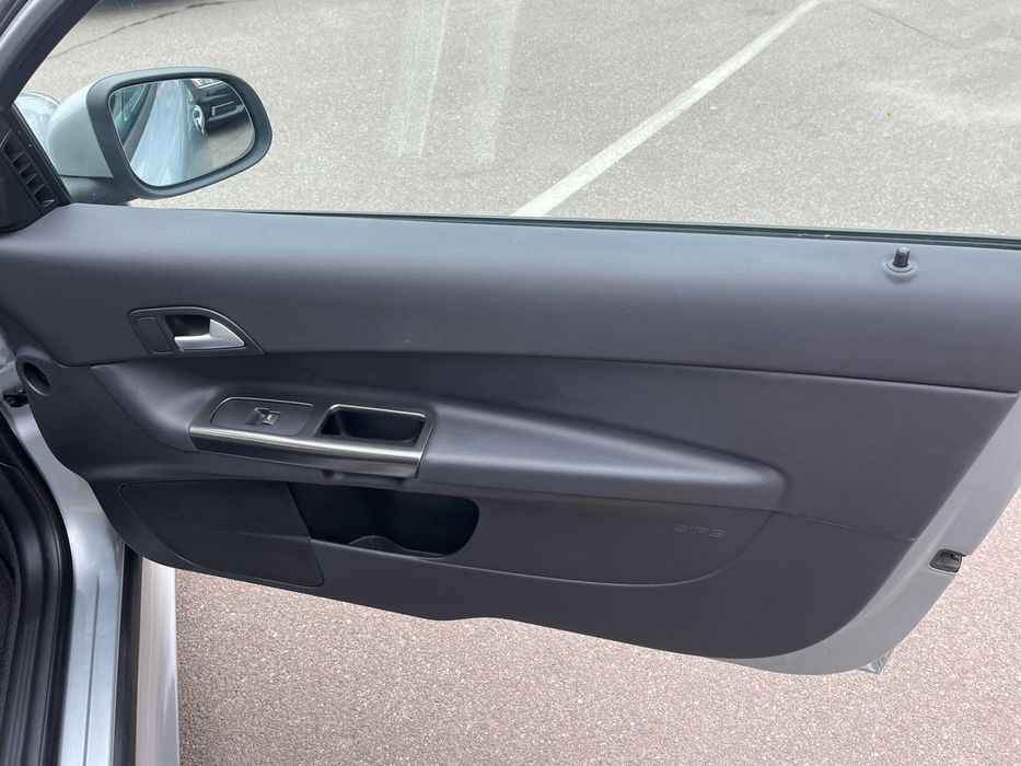 Volvo C30 R-Design, рестайл  1.6 D2, з Німеччини ІДЕАЛ Відео