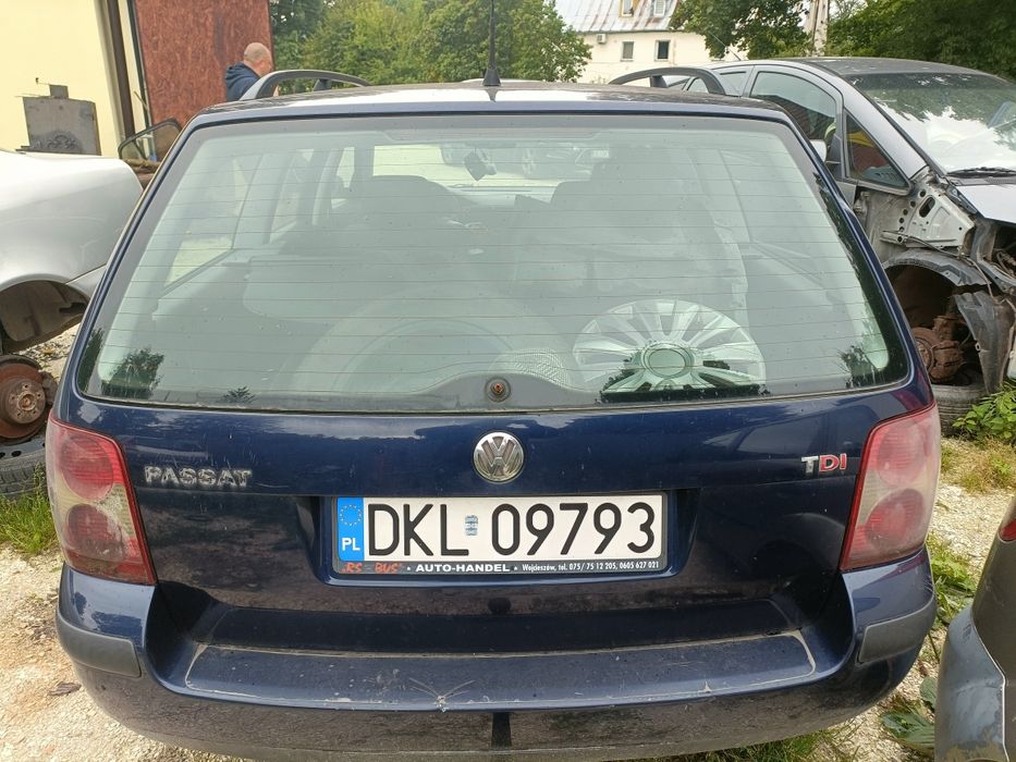 Passat B5 drzwi zderzaki maska lampy wszystkie cześć