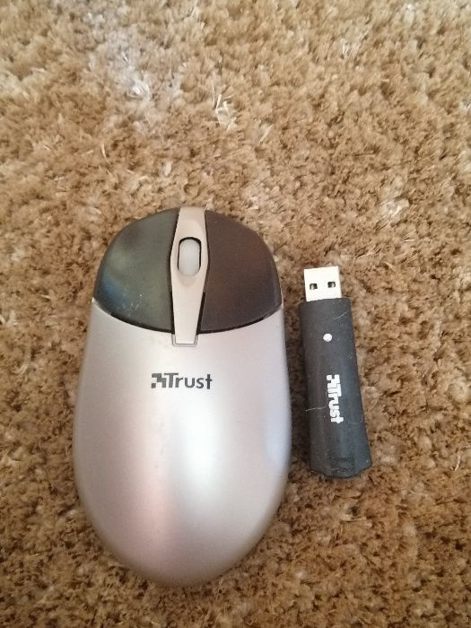 rato sem fios com pouco uso
