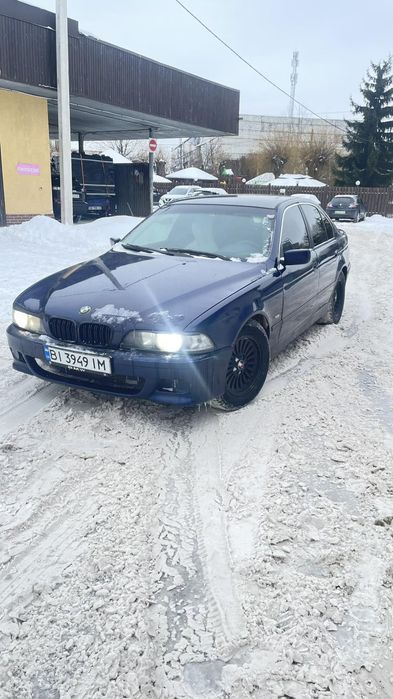 Продам бмв є39 2,5