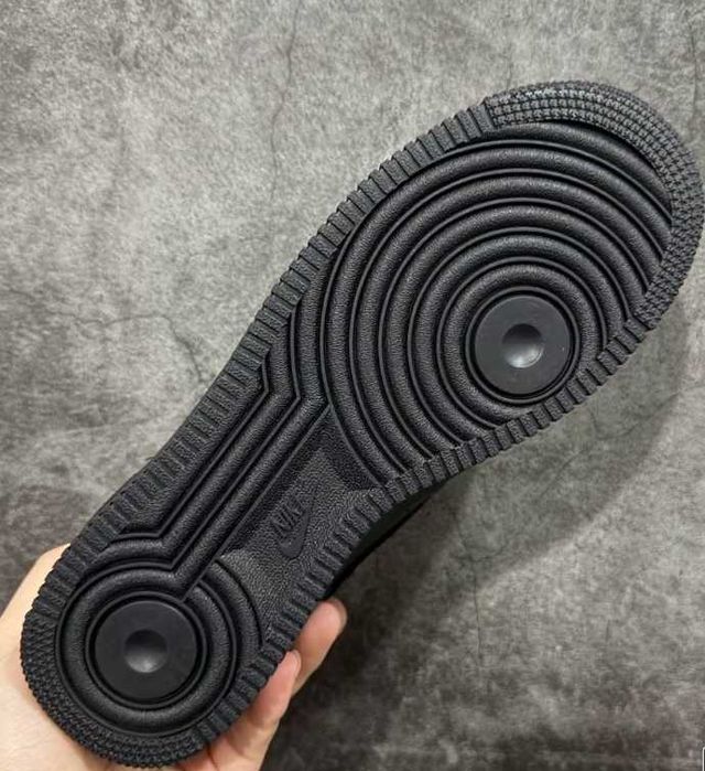 Buty Nike Air Force One, nowe, czarne, rozmiar 42