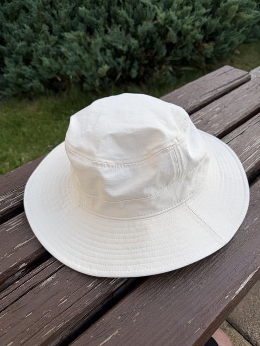 Панама Oakley Tech бежева