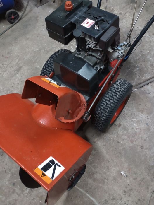 Odśnieżarka duża masywna