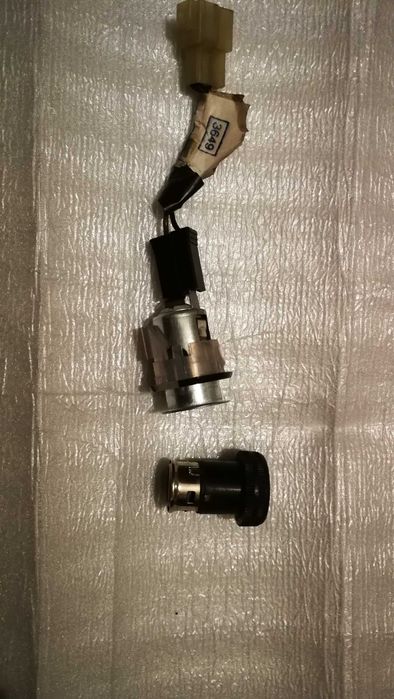 płyn zimowy i inne akcesoria do  samochodu lub ciągnika